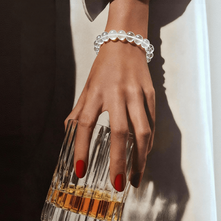 สร้อยข้อมือคาลเซโดนีสีขาว ความแข็งแกร่งและความใส มหาสถาปัตตะ