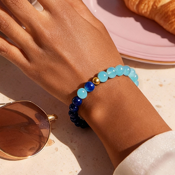 สร้อยข้อมือไคยาไนต์สีน้ำเงินของ Acala Protector